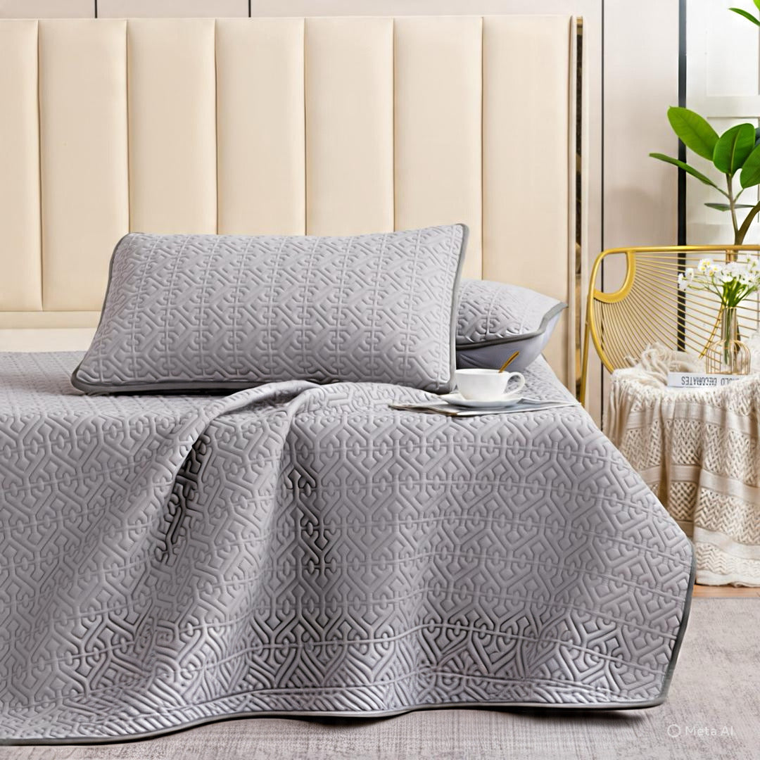 Quilted Cushioned Mattress Topper with 2 Pillow Cover