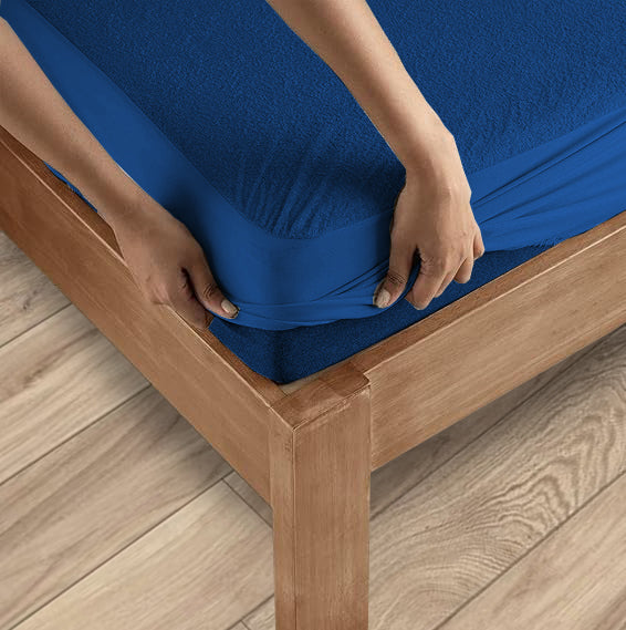 Waterproof Elastic Fitted Bedsheet Maroon