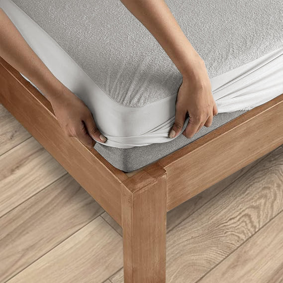 Waterproof Elastic Fitted Bedsheet Maroon